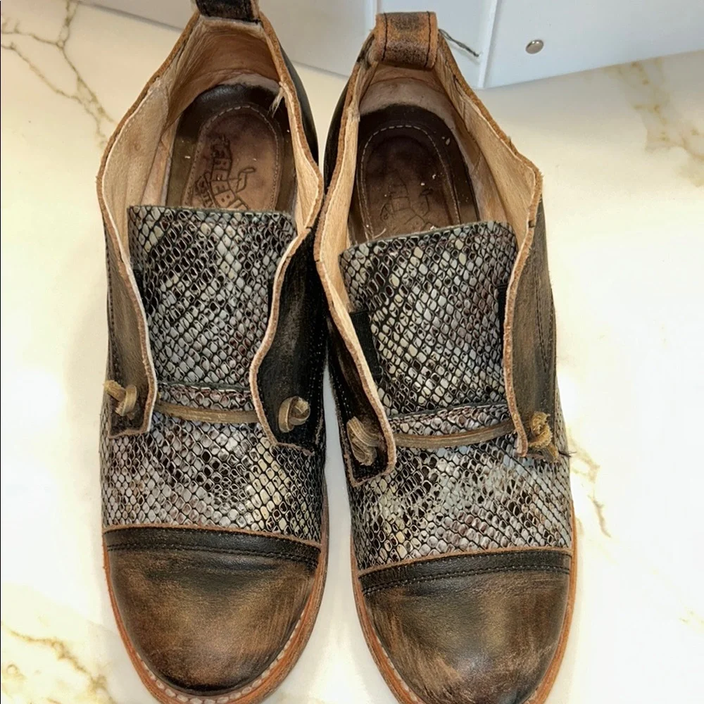 freebird Black and Brown Snake-Print Slip-On Loafers